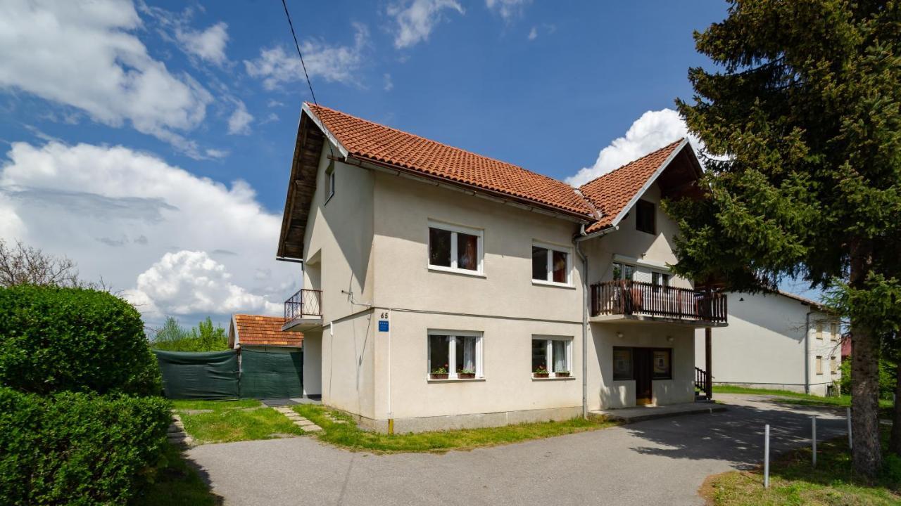Apartman Gradina Gomirje Екстериор снимка